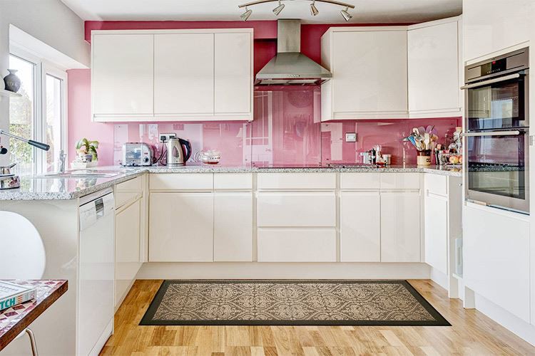 What are the uses of non-slip mats in hotels